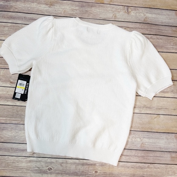 KARL LAGERFELD PARIS Women's Honeycomb Short-Sleeve Waffle Sweater White - Picture 4 of 7